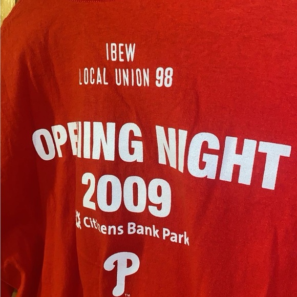 Phillies 2009 opening night champs t-shirt. - Picture 4 of 5